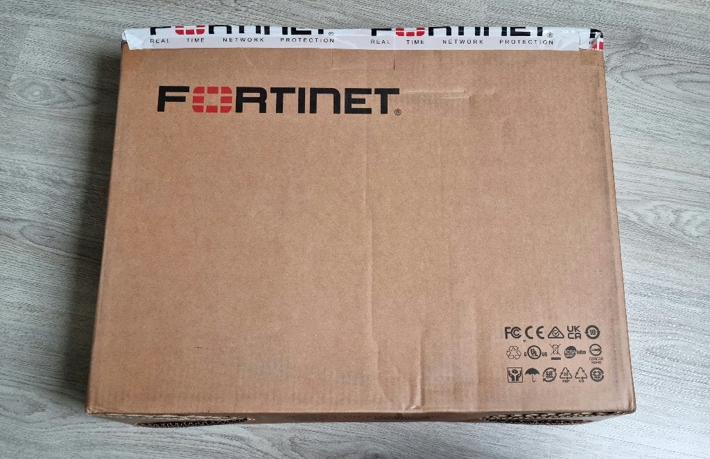 Fortinet FortiGate FG-100F Firewall, Computers en Software, Routers en Modems, Ophalen of Verzenden, Nieuw, Fortinet - Fortigate