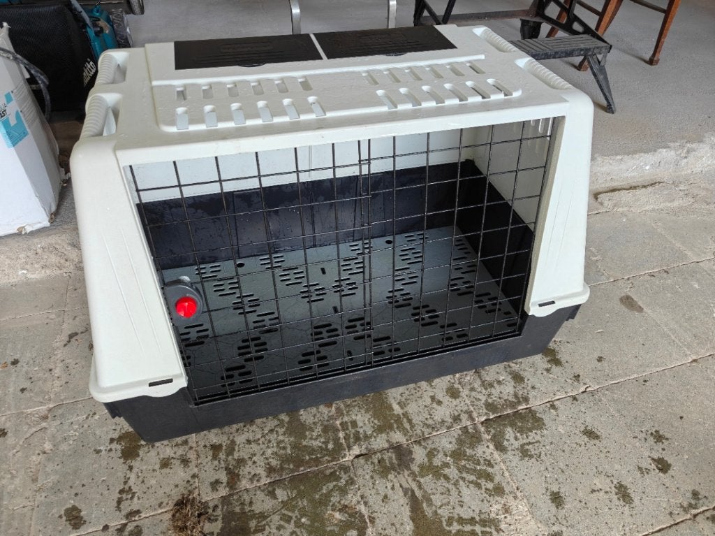 Honden- Katten kennel ook eenvoudig voor in de wagen, Enlèvement, Comme neuf