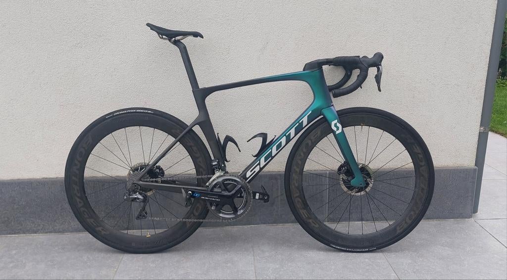 Scott Foil, Enlèvement, Giant