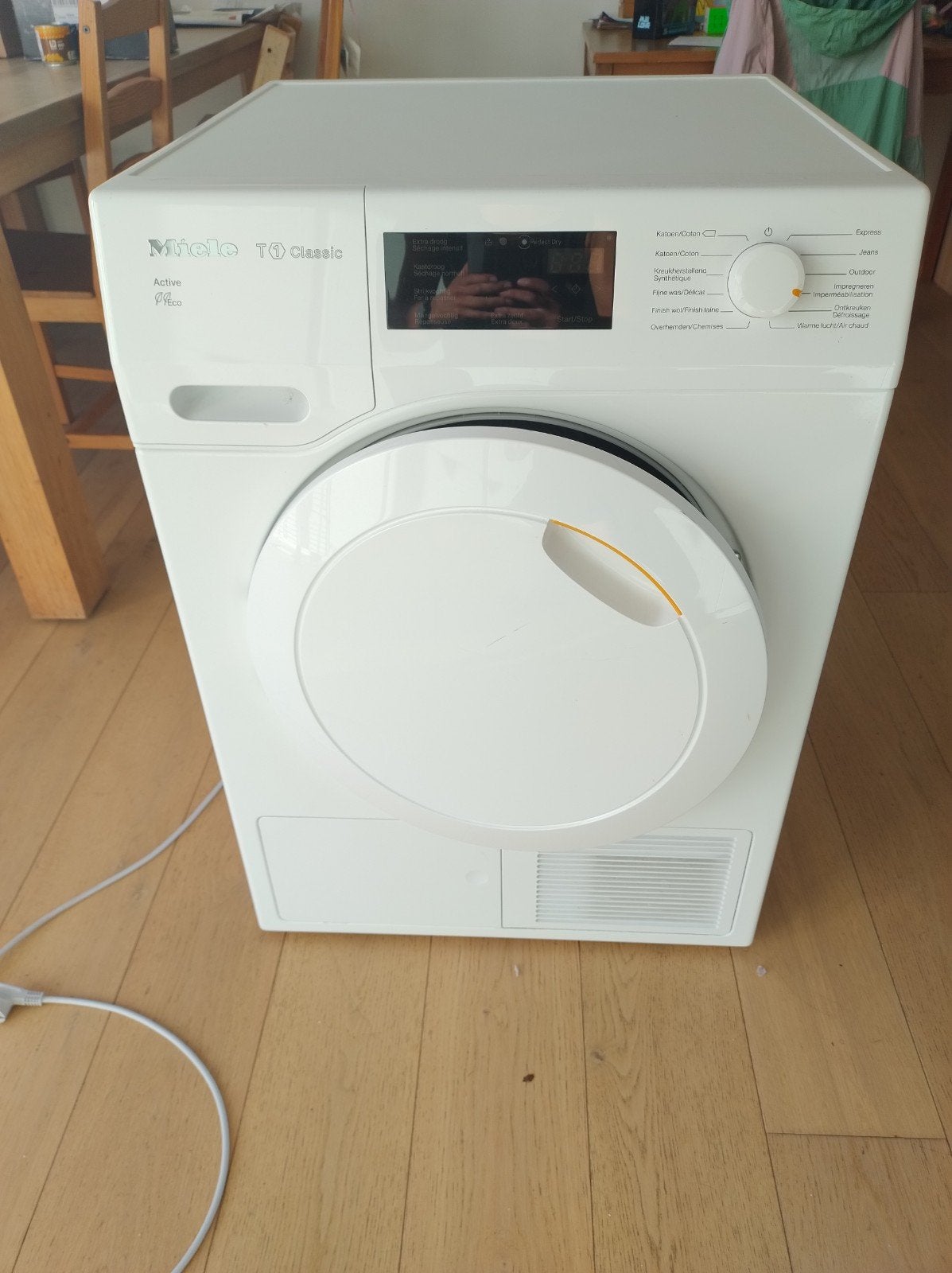 Miele Droogkast, zeer weinig gebruikt, Elektronische apparatuur, Droogkasten, Ophalen, 6 tot 8 kg, Gebruikt, Minder dan 85 cm