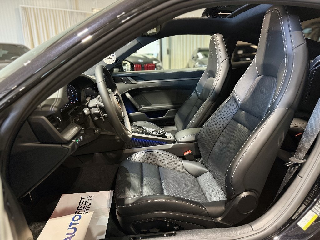 Porsche 911 992.2 Carrera Coupé- Garantie, Automaat, 4 zetels, Achterwielaandrijving, Zwart