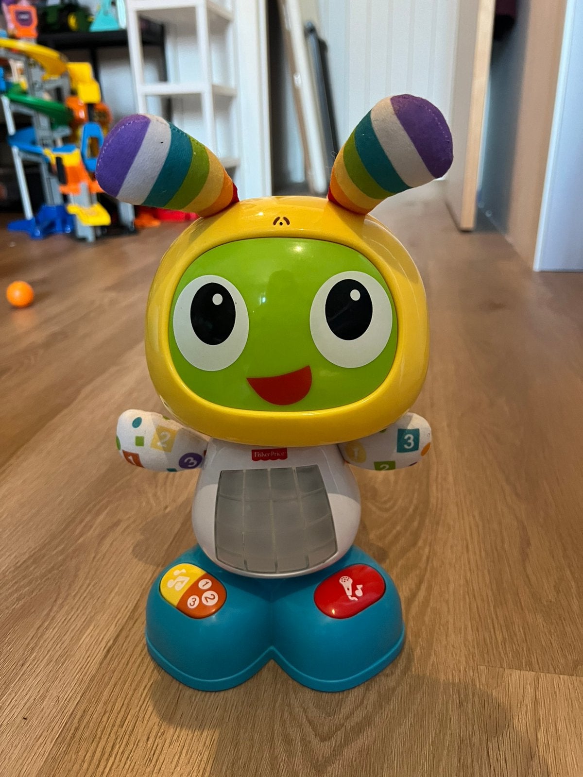 GROTE SPEELGOEDUITVERKOOP - dansende BeatBo robot, Kinderen en Baby's, Ophalen, Zo goed als nieuw