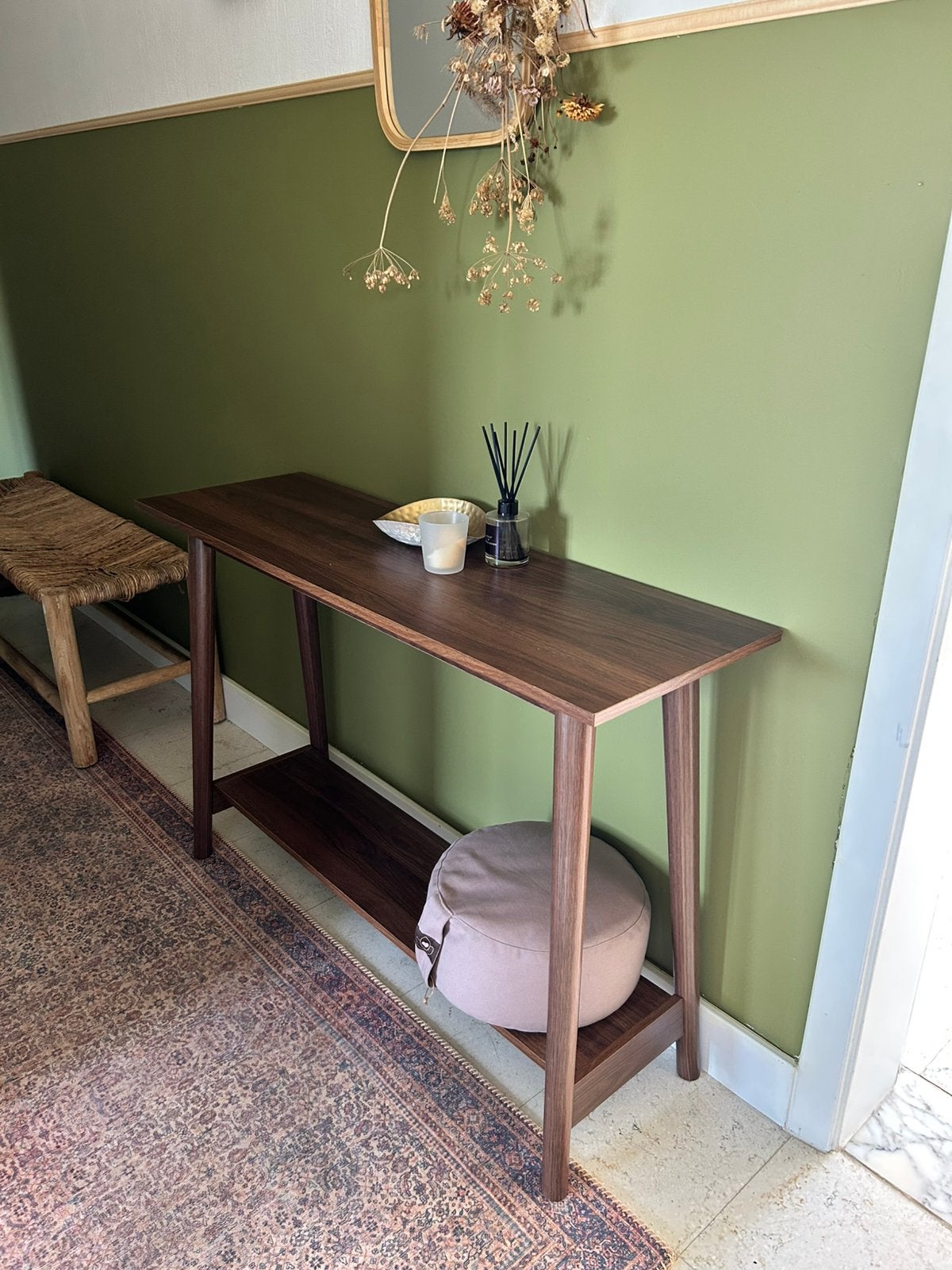Scandinavische Sidetable Sweek, Huis en Inrichting, Ophalen, Zo goed als nieuw