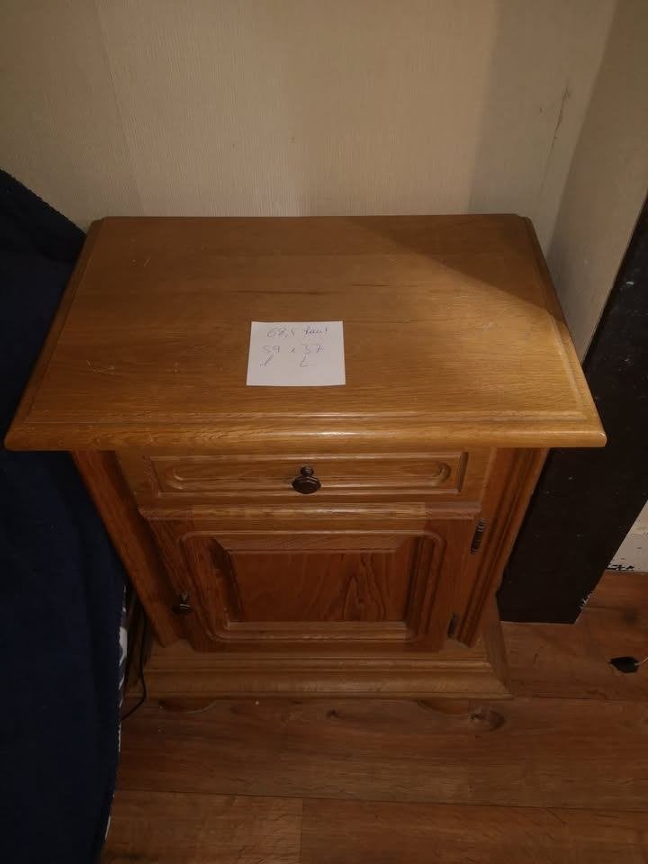 Petit meuble bois massif 59x 37x68 haut / type table chevet, Enlèvement, Comme neuf, Bois, 55 à 70 cm