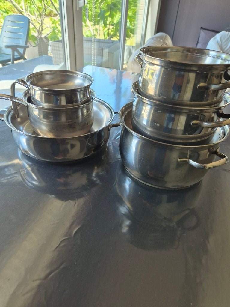 Set de marmites Alva, 11 pièces (pas pour induction), Maison & Meubles, Cuisine | Casseroles & Poêles, Utilisé, Ensemble de casseroles