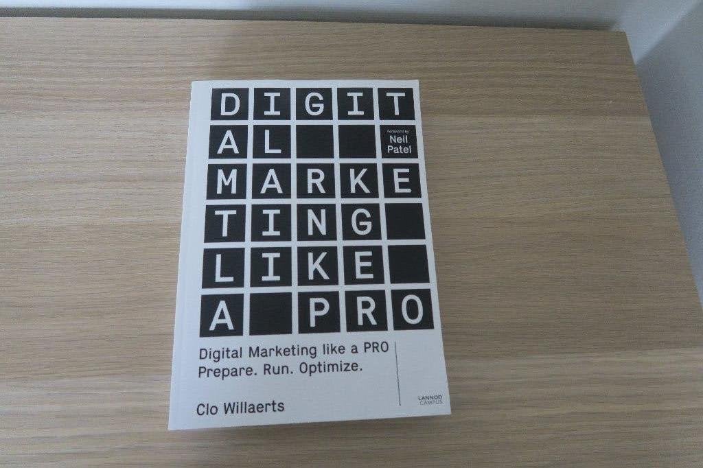 Le marketing numérique comme un pro - Clo Willaerts, Livres, Économie, Management & Marketing, Utilisé, Économie et Marketing