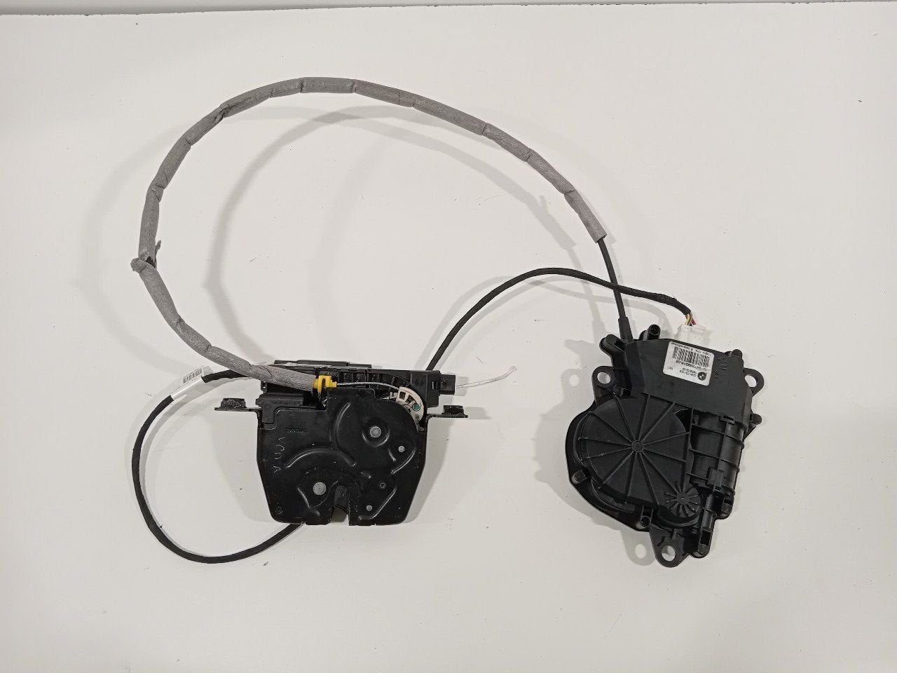 Slot mechaniek kofferdeksel achterklep elektrisch BMW 3 seri, Onderdelen@venauto.nl, Van der Ven Autorecycling B.V., Gebruikt