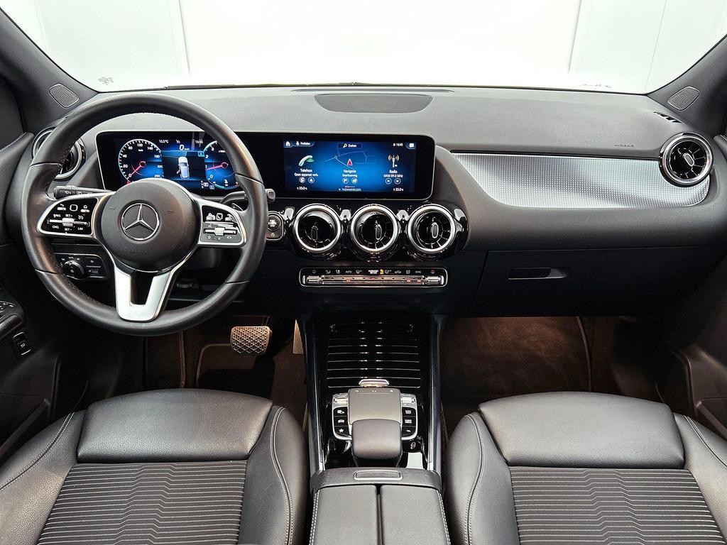 Mercedes-Benz B-klasse 180 Urban Line | Verwarmde Zetels | S, Gebruikt, 4 cilinders, 700 kg, 136 pk