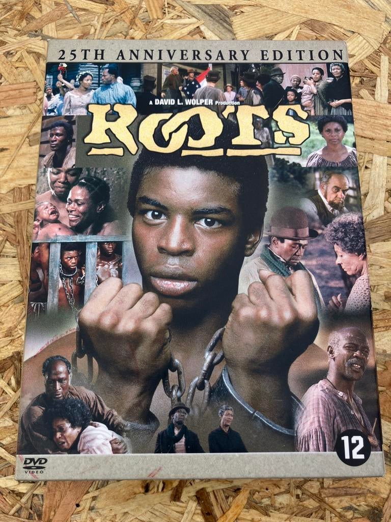 DVD box Roots, Drama, Ophalen of Verzenden, Zo goed als nieuw, Voor 1940