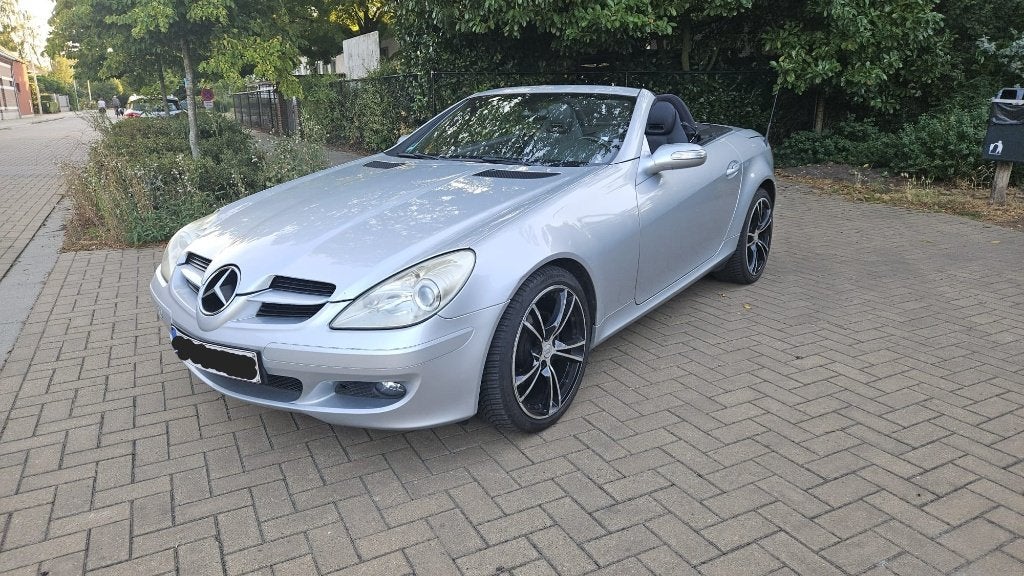 SLK200 KOMPRESSOR Aut. Airscarf,airco,leer,navi,, Auto's, Achterwielaandrijving, 4 cilinders, Cabriolet, 211 g/km