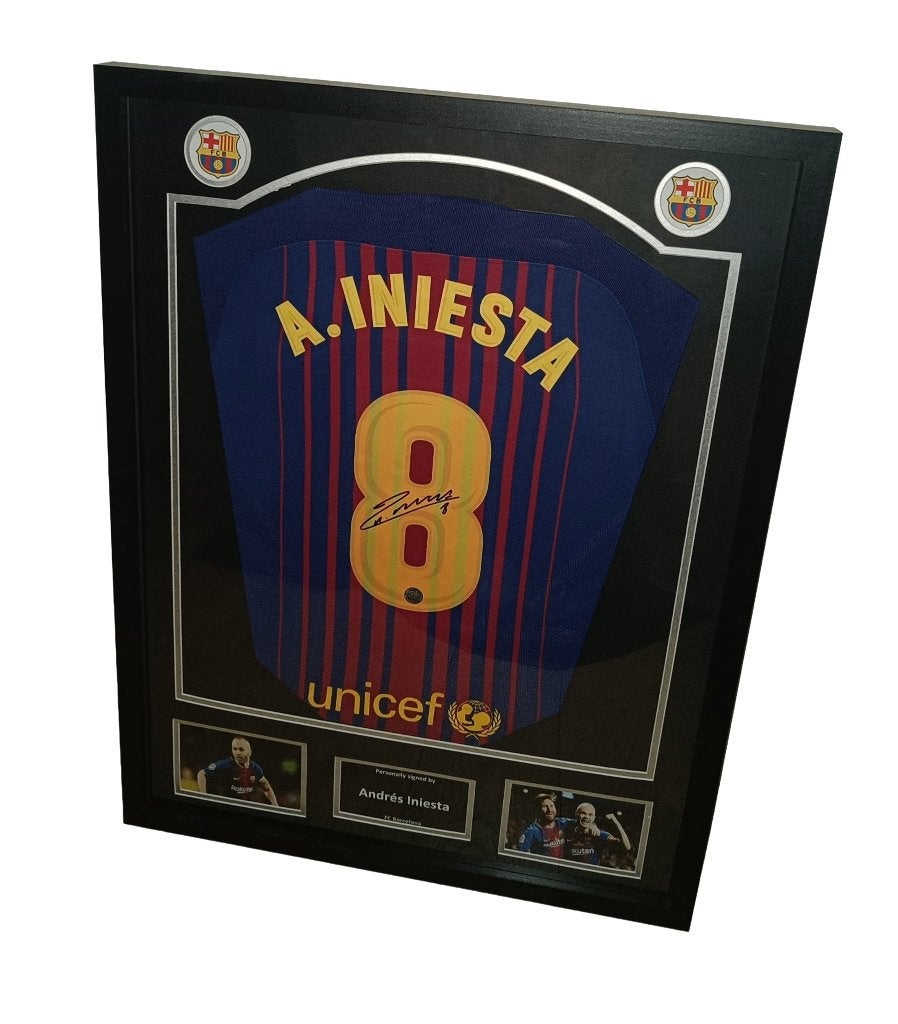 Chemise Iniesta signée - Barcelone - avec certificat, Envoi, Neuf, Maillot