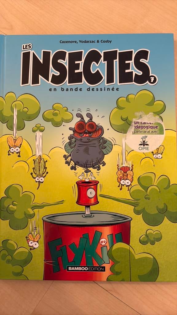 Insectes 7 - Cézenove, Vodarzac, Cosby, Enlèvement ou Envoi, Comme neuf