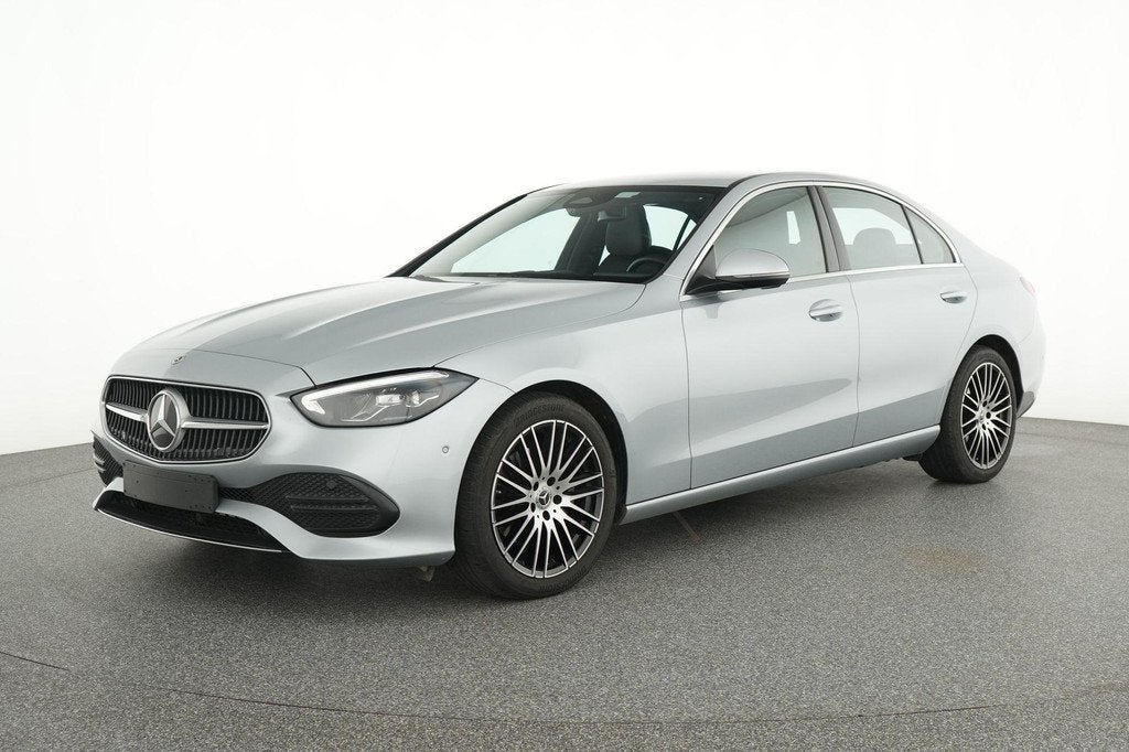 Mercedes-Benz C-klasse 180 Berline Luxury Line | Smartphone, Auto's, Mercedes-Benz, Automaat, 4 deurs, Zwart, 4 cilinders