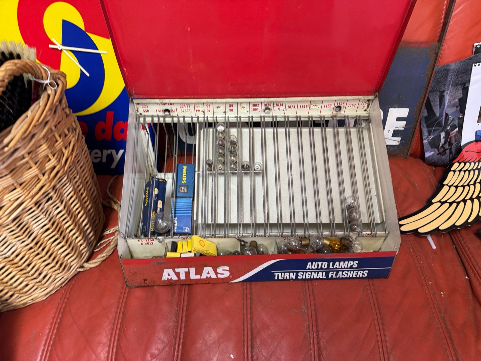 ATLAS auto lampen reclame display, Ophalen, Gebruikt, Verpakking