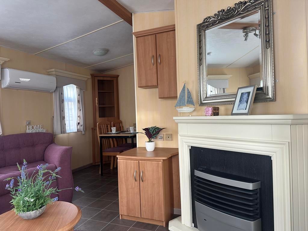 OCC DEPOT 12 ZEER NETTE EN RUIME CARLTON 1100X370/2, Caravans en Kamperen, Stacaravans