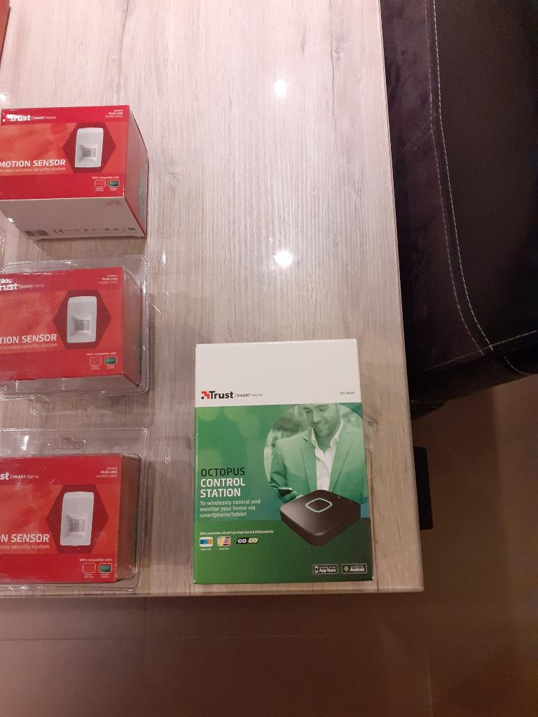 Système alarme complet et fonctionnel (TRUST) + 3 caméras IP, Doe-het-zelf en Bouw, Alarmsystemen, Gebruikt, Compleet systeem