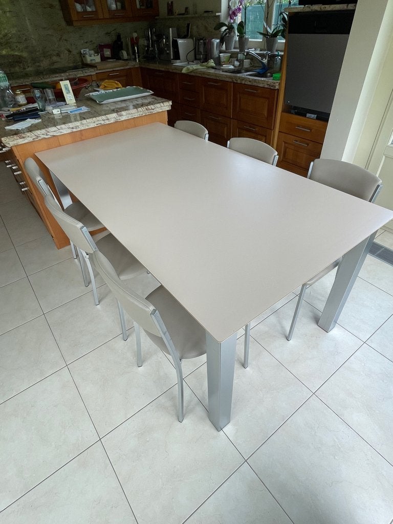 moderne tafel met 6 stoelen, Ophalen, Overige materialen, 50 tot 100 cm, Zo goed als nieuw