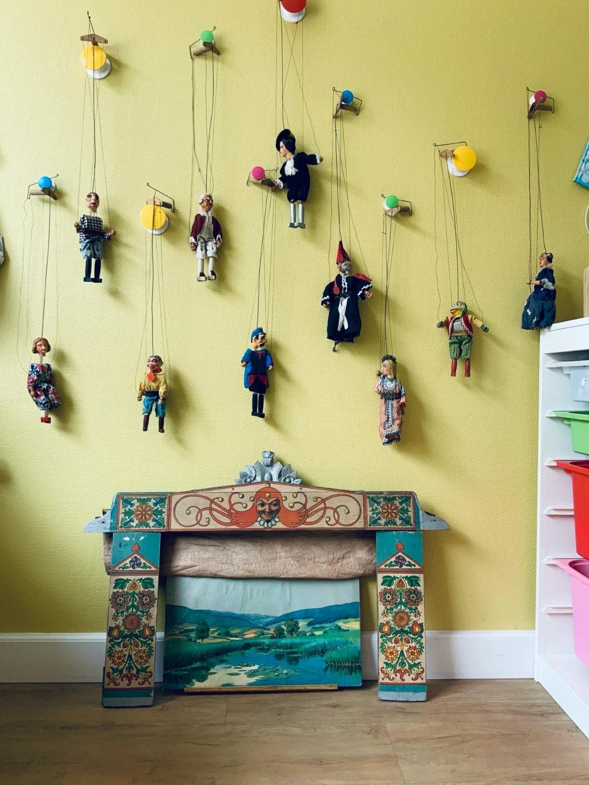 zeer oude poppenkast met houten poppen, Maison & Meubles, Enlèvement