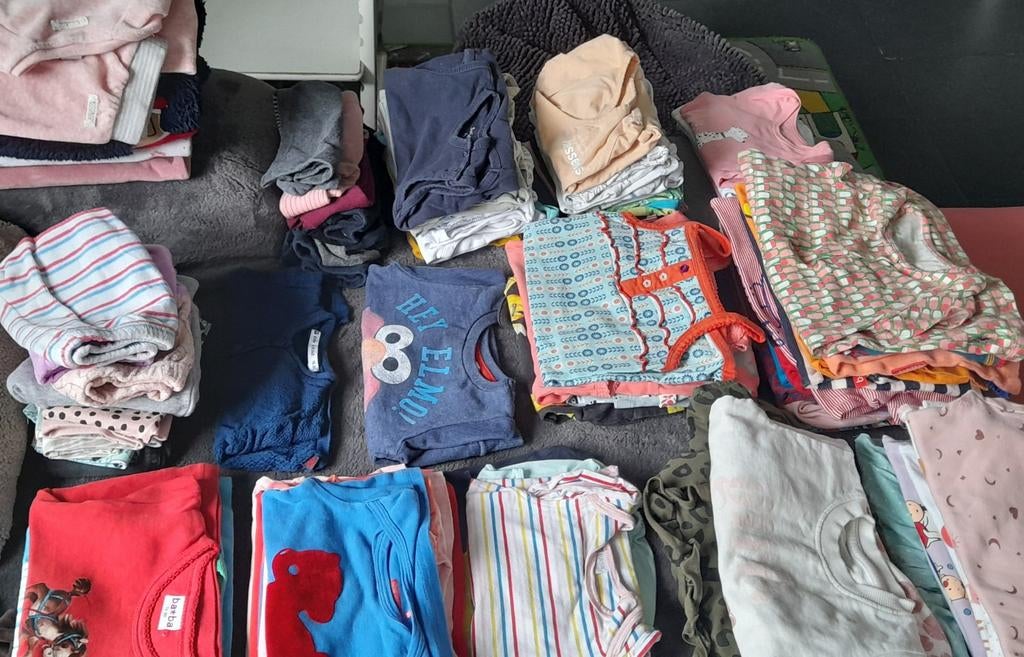 50 stuks merkkledij voor meisjes maat 74-80, Ophalen