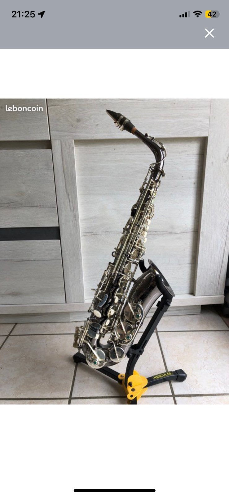 Vends Saxophone Alto + Équipements, Musique & Instruments, Instruments à vent | Saxophones, Comme neuf, Alto, Enlèvement