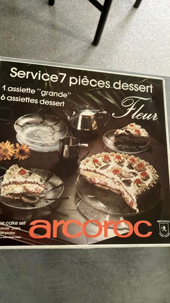 Dessertservice 7 tlg fleur arcoroc, Ophalen, Nieuw, Glas, Bord(en)