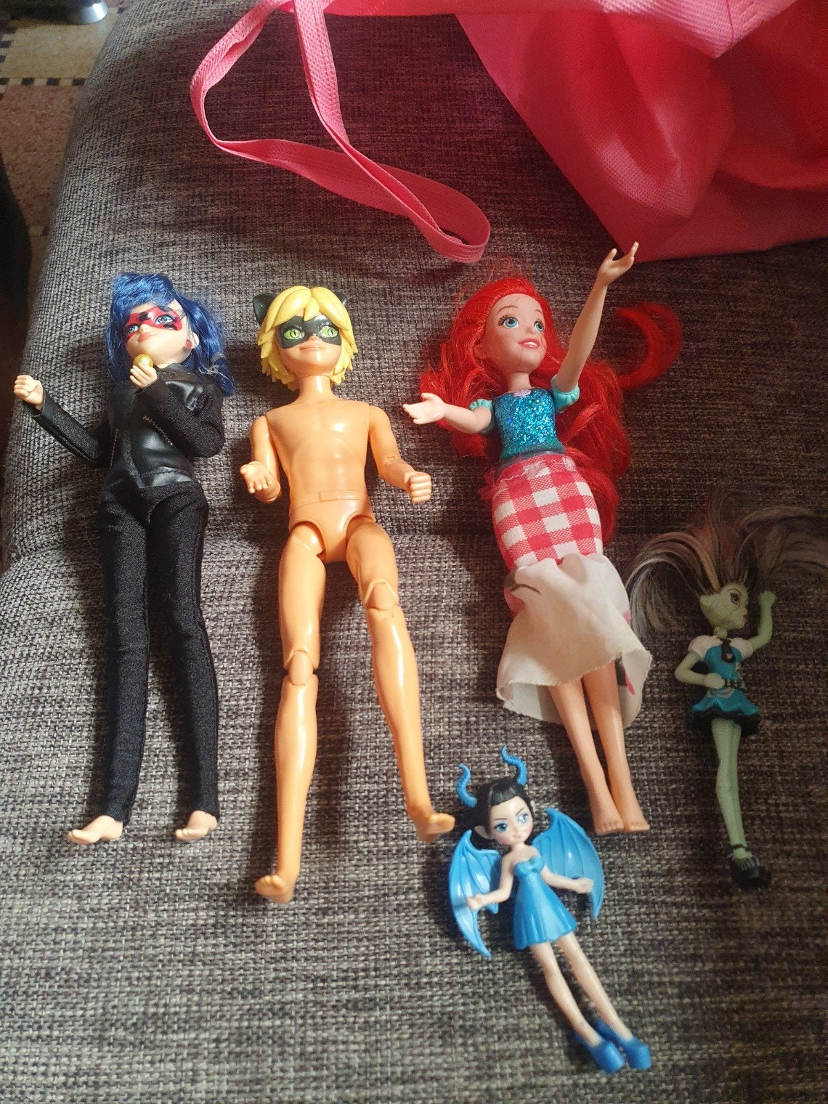 poupée lot barbie asbro, Ophalen, Gebruikt