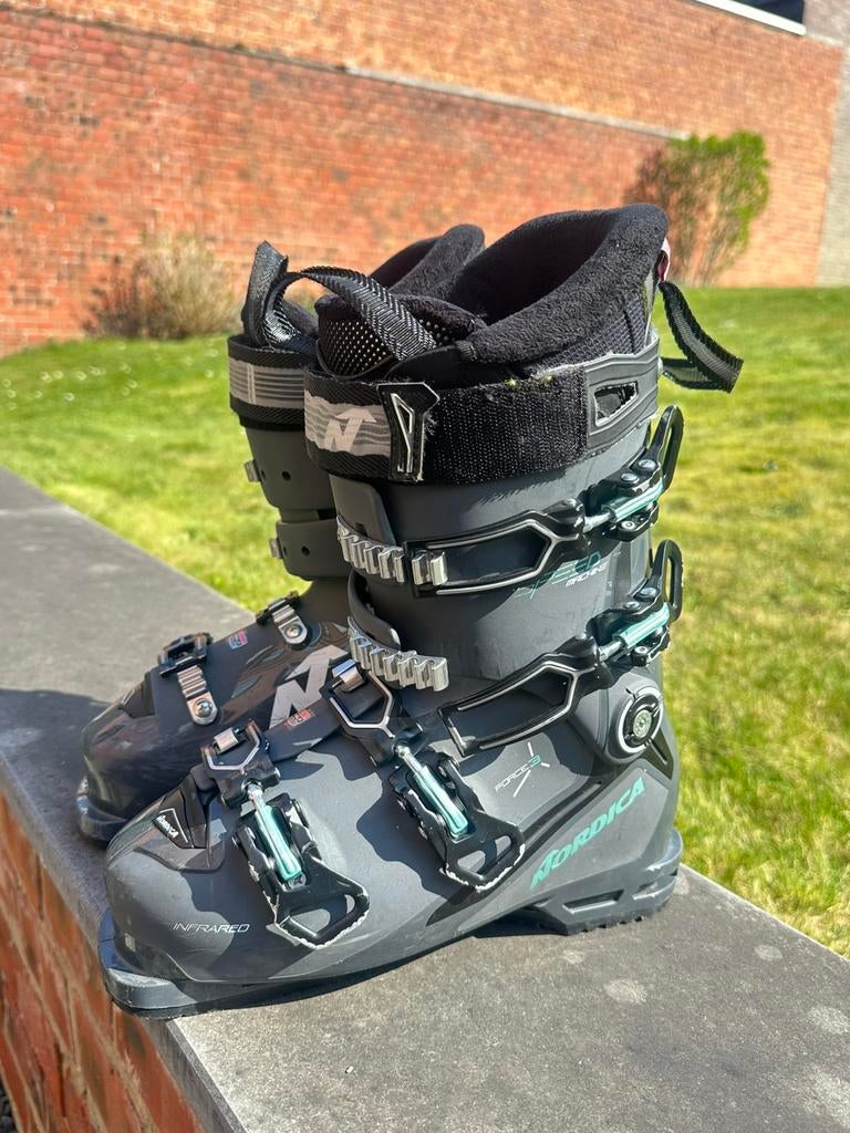 Nordica Speedmachine 3 95W 24.5, Ophalen, Gebruikt, Schoenen, Nordica
