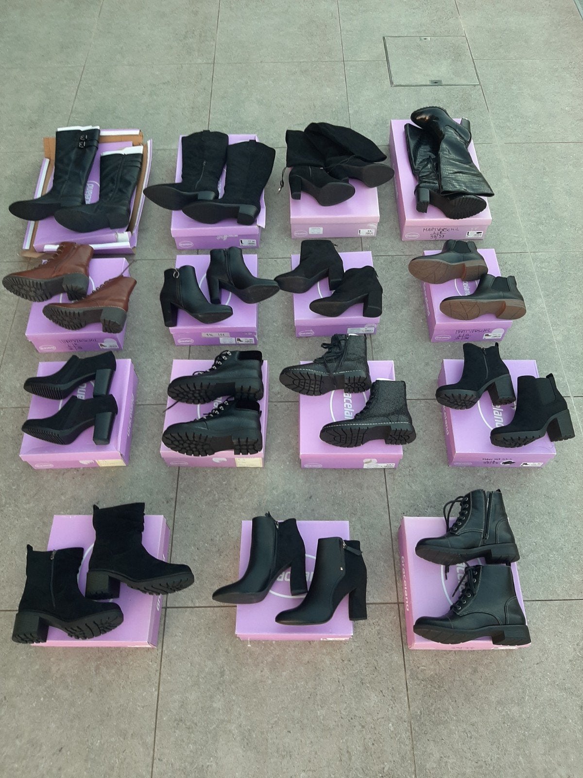 Bottes neuves pointure 38-39 à 15€ ou 95€ pour 10 paires, Enlèvement ou Envoi
