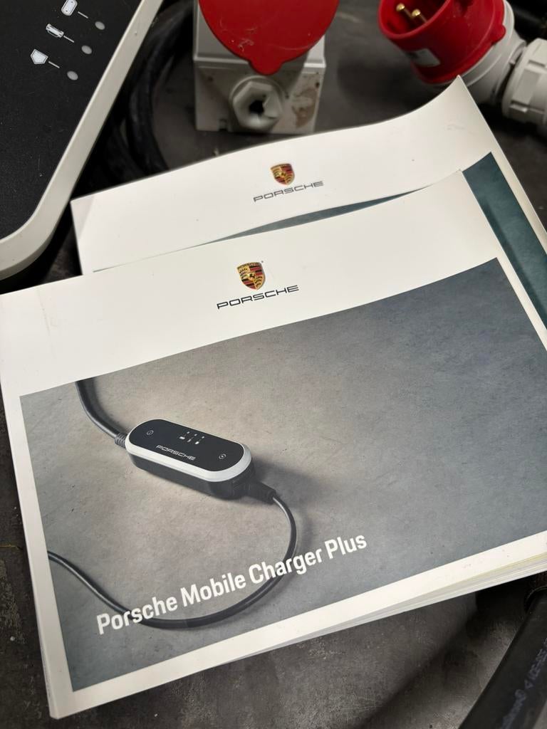 Porsche Mobile Charger Plus, Auto diversen, Auto-accessoires, Ophalen, Gebruikt