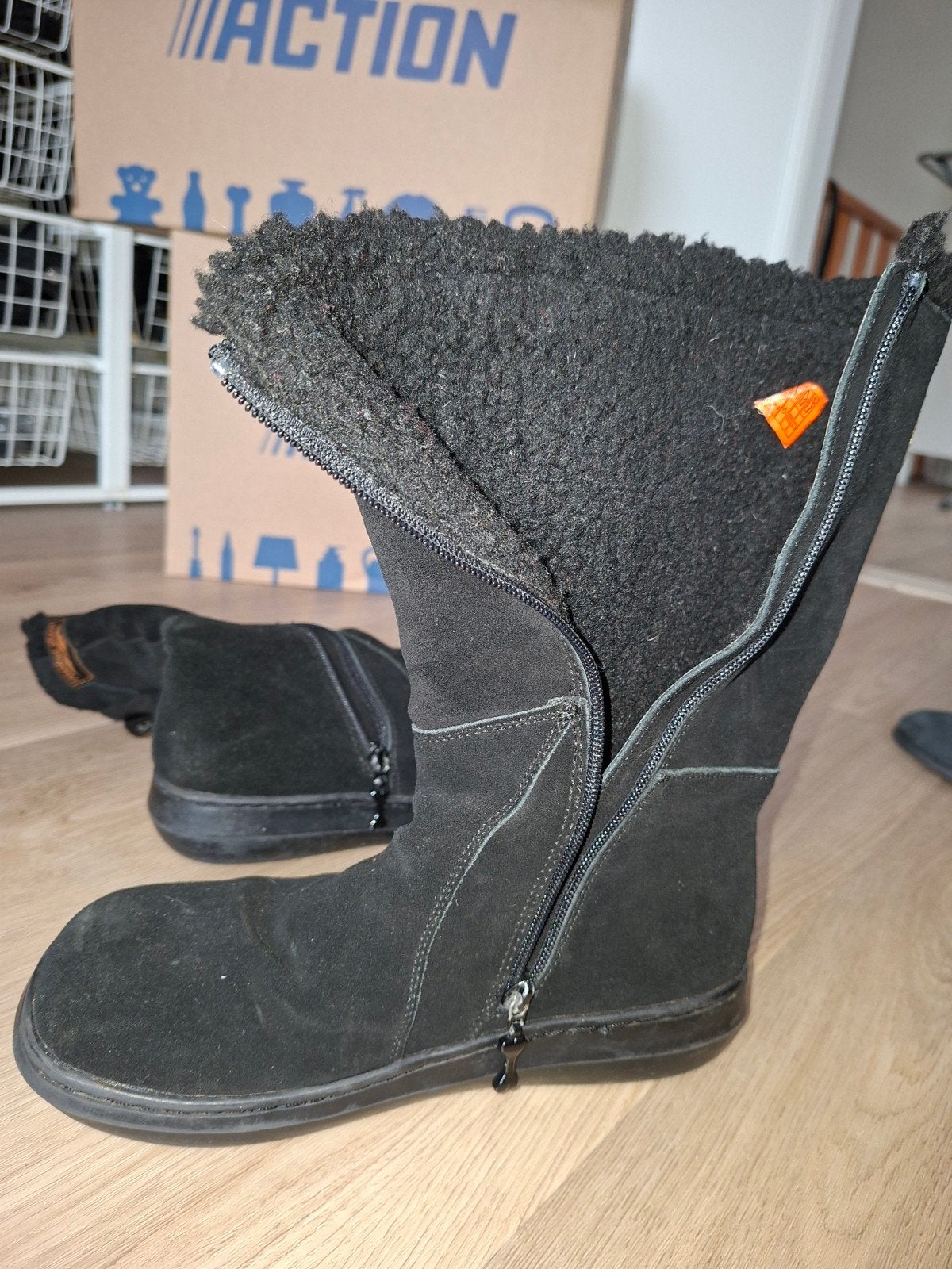 Des bottes d'hiver agréables et chaudes. Taille 39, Animaux & Accessoires, Enlèvement