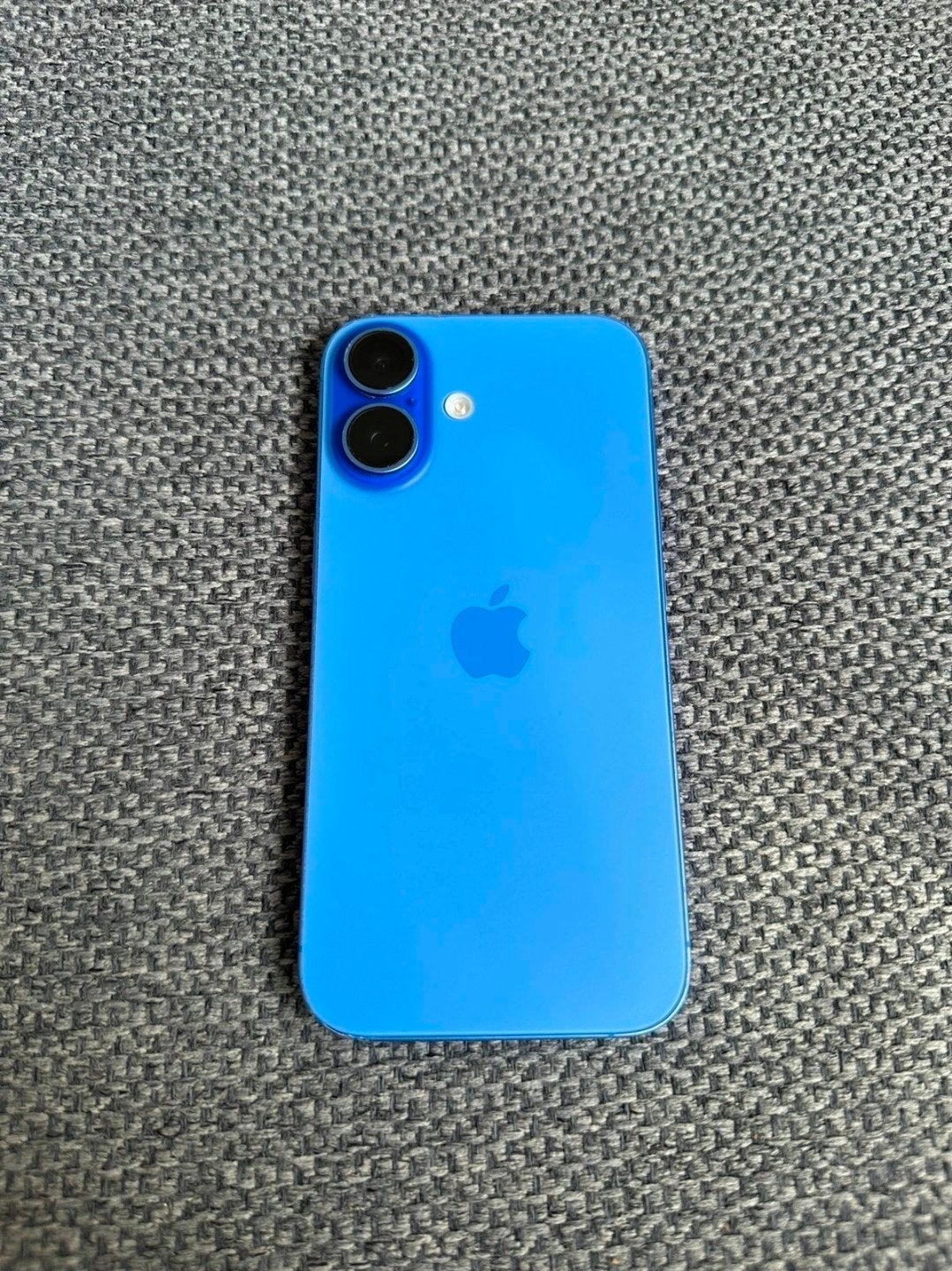 Iphone 16 peu utilisé, Télécoms, Téléphonie mobile | Apple iPhone, 256 GB, Enlèvement ou Envoi, Reconditionné, IPhone 16