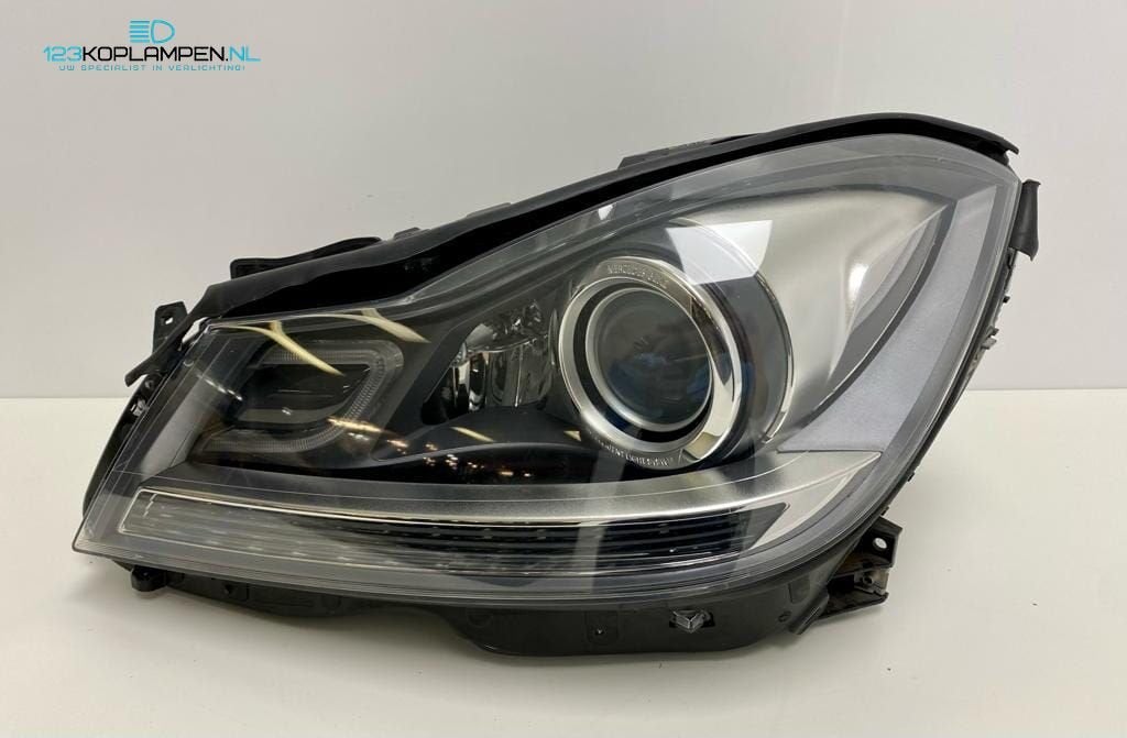 Mercedes C Klasse W204 Facelift Xenon LED koplamp links, Autos : Pièces & Accessoires, Éclairage, Utilisé, -, -, Enlèvement ou Envoi