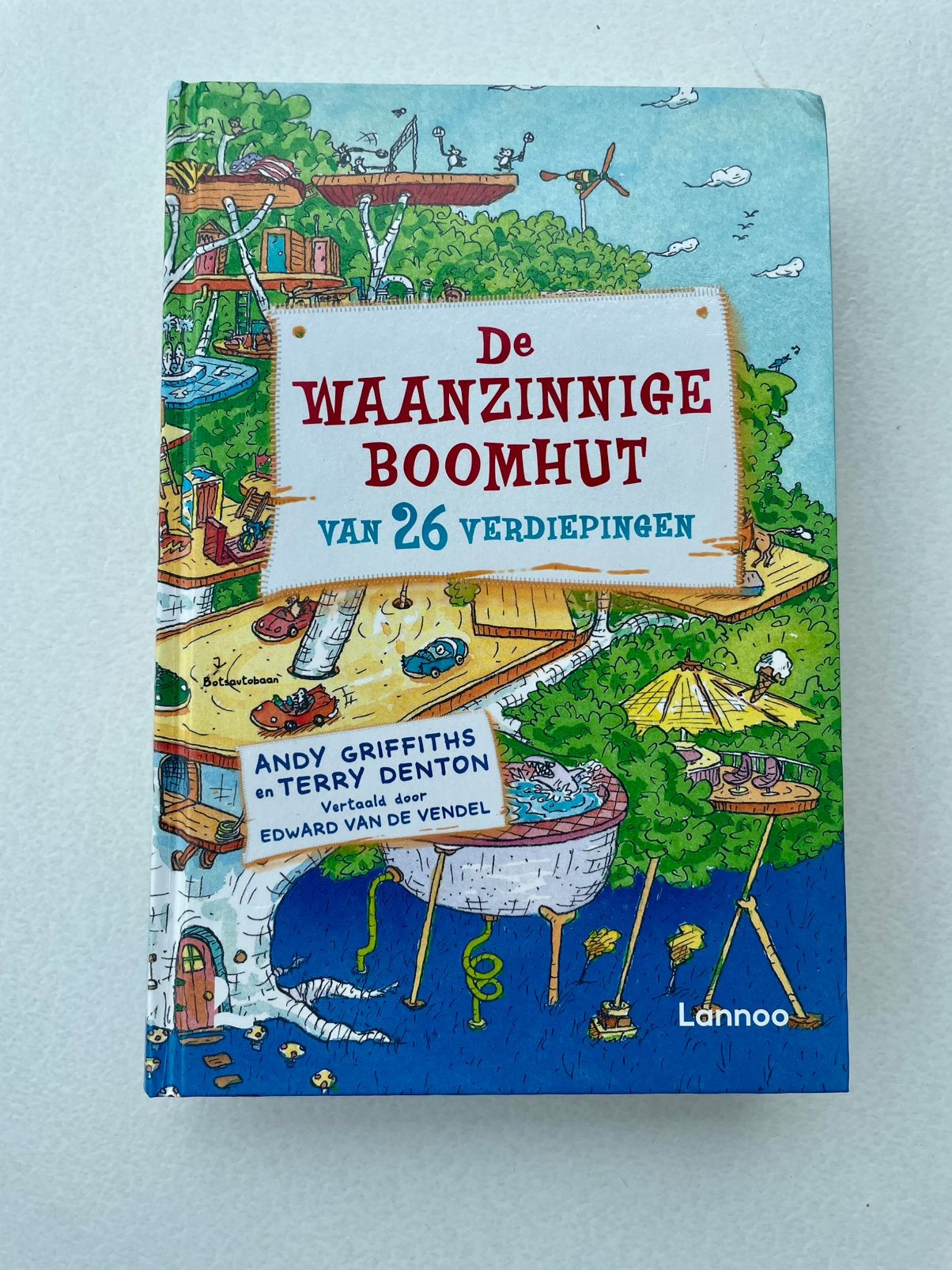 De waanzinnige boomhut van 26 verdiepingen (deel 2), Ophalen of Verzenden, Zo goed als nieuw, Fictie