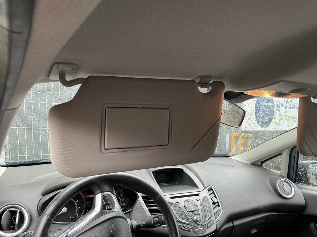 PARE-SOLEIL Ford Fiesta 6 (JA8) (|C1BBA04101TD34X1|), Henry-Ford-Straße  1
50735  Köln, DE, Ford-Werke GmbH, Kunden@ford.com, Ford