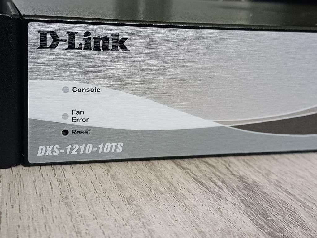 D-Link  DXS-1210-10TS, Ophalen