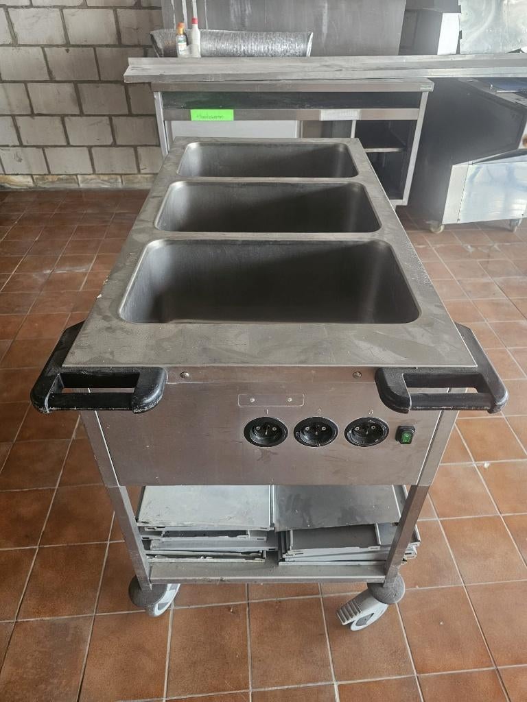 Bain marie op kar, Ophalen