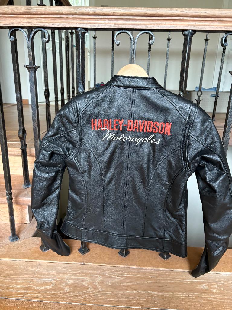 Leder vest Harley Davidson maat S, Motoren, Ophalen, Jas | leer, Harley Davidson, Nieuw zonder kaartje
