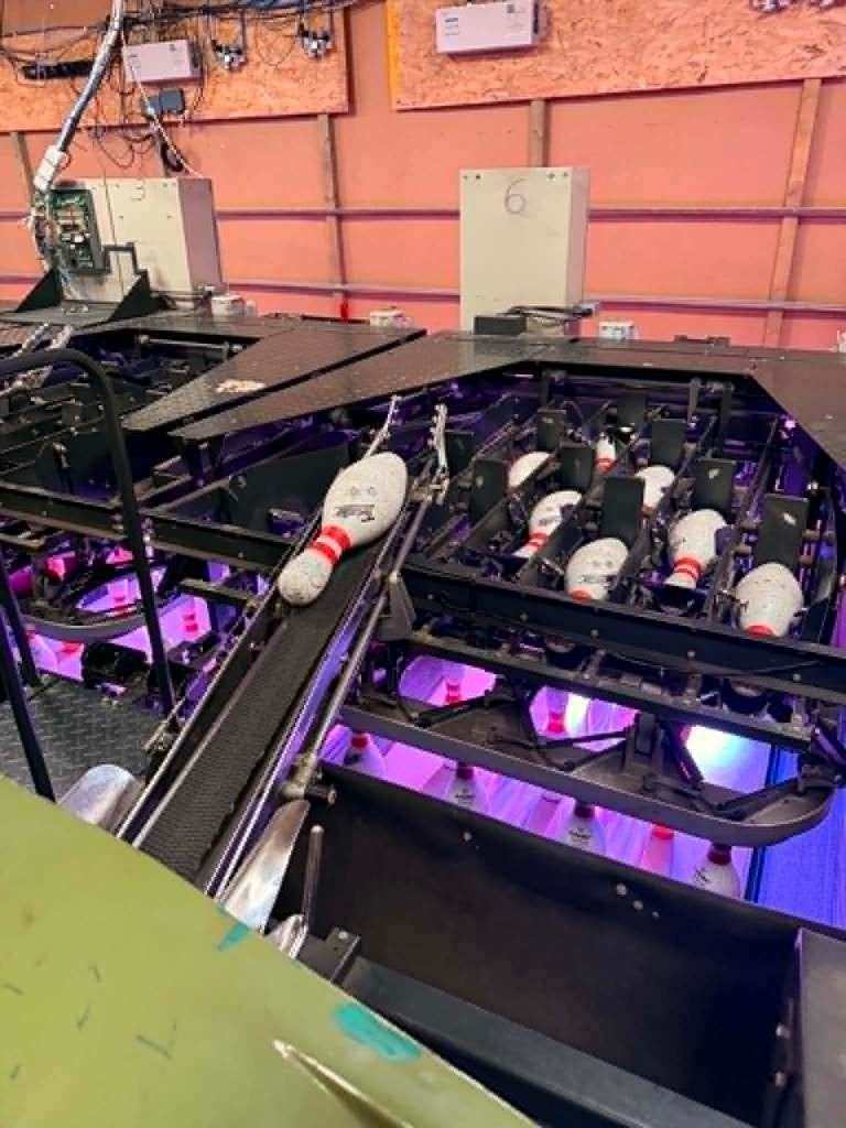 Bowling Center Machines, Ball return and bumpers system 8x, Enlèvement, Utilisé