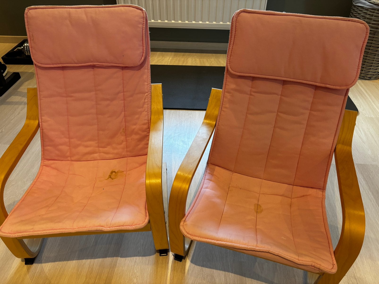 2 roze IKEA kinderstoelen, Ophalen, Gebruikt, Twee, Overige kleuren