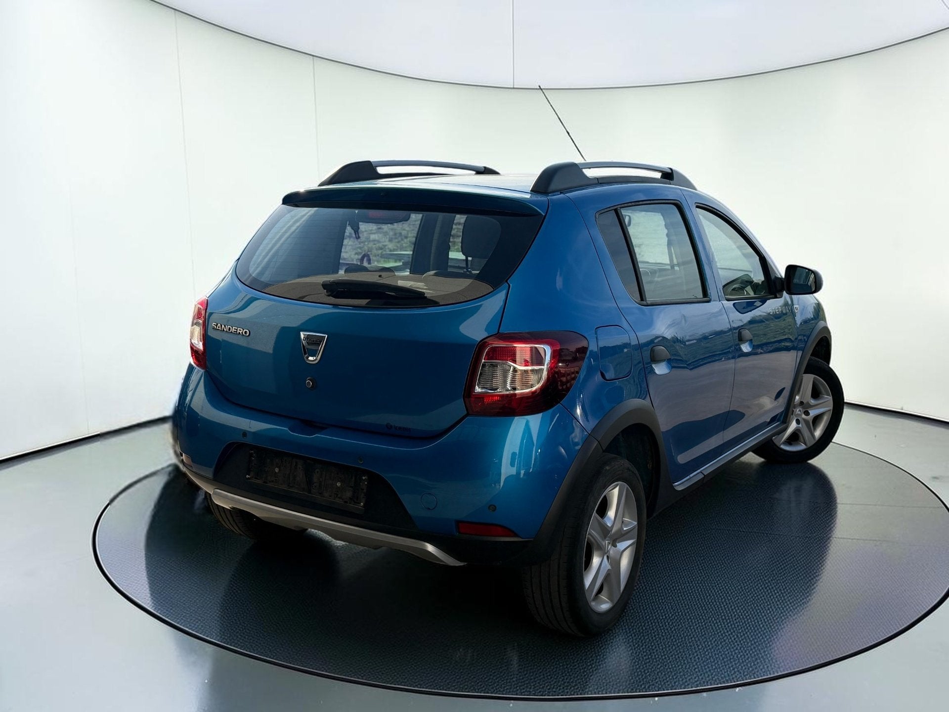 Dacia Sandero Stepway 0.9i, 2016, 92.519km, Airco, GPS, PDC, Voorwielaandrijving, 898 cc, Stof, Gebruikt