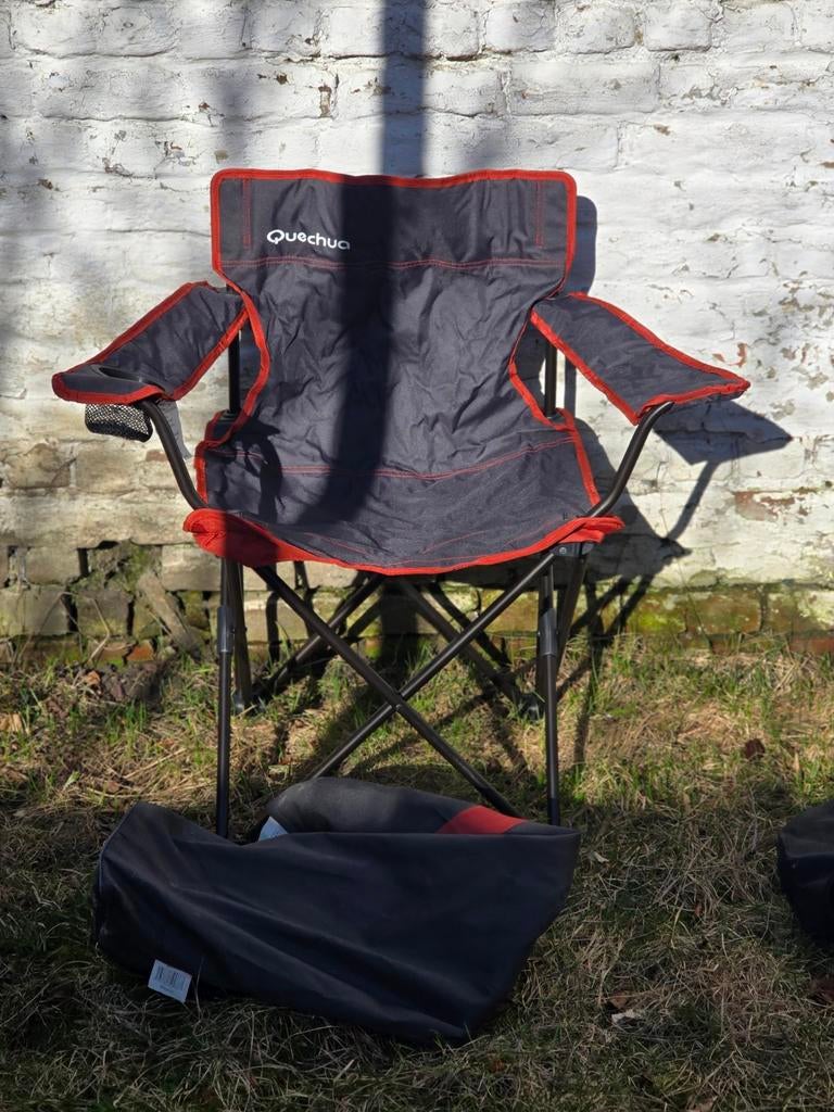 Chaise de camping pliables Quechua avec sac de rangement neu, Ophalen, Campingstoel