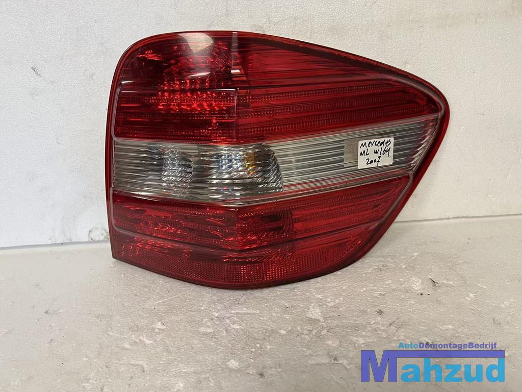 MERCEDES ML W164 rechts achterlicht (helder wit) 2005-2012, Gebruikt, Mercedes-Benz AG, Mercedes-Benz, Mercedesstrasse 120
70372  Stuttgart, DE