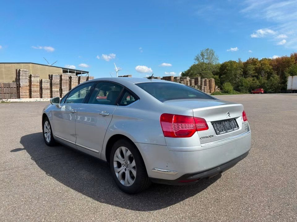 CITROËN C5 2.0 HDi EXCLUSIVE AUTOMATIQUE - CUIR -NAVIGATION, Cuir, Essai à domicile, Achat, Entreprise