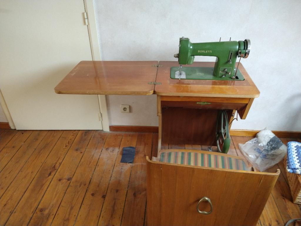 Machine à coudre, Hobby & Loisirs créatifs, Machines à coudre & Accessoires, Enlèvement, Utilisé, Machine à coudre, Autres marques