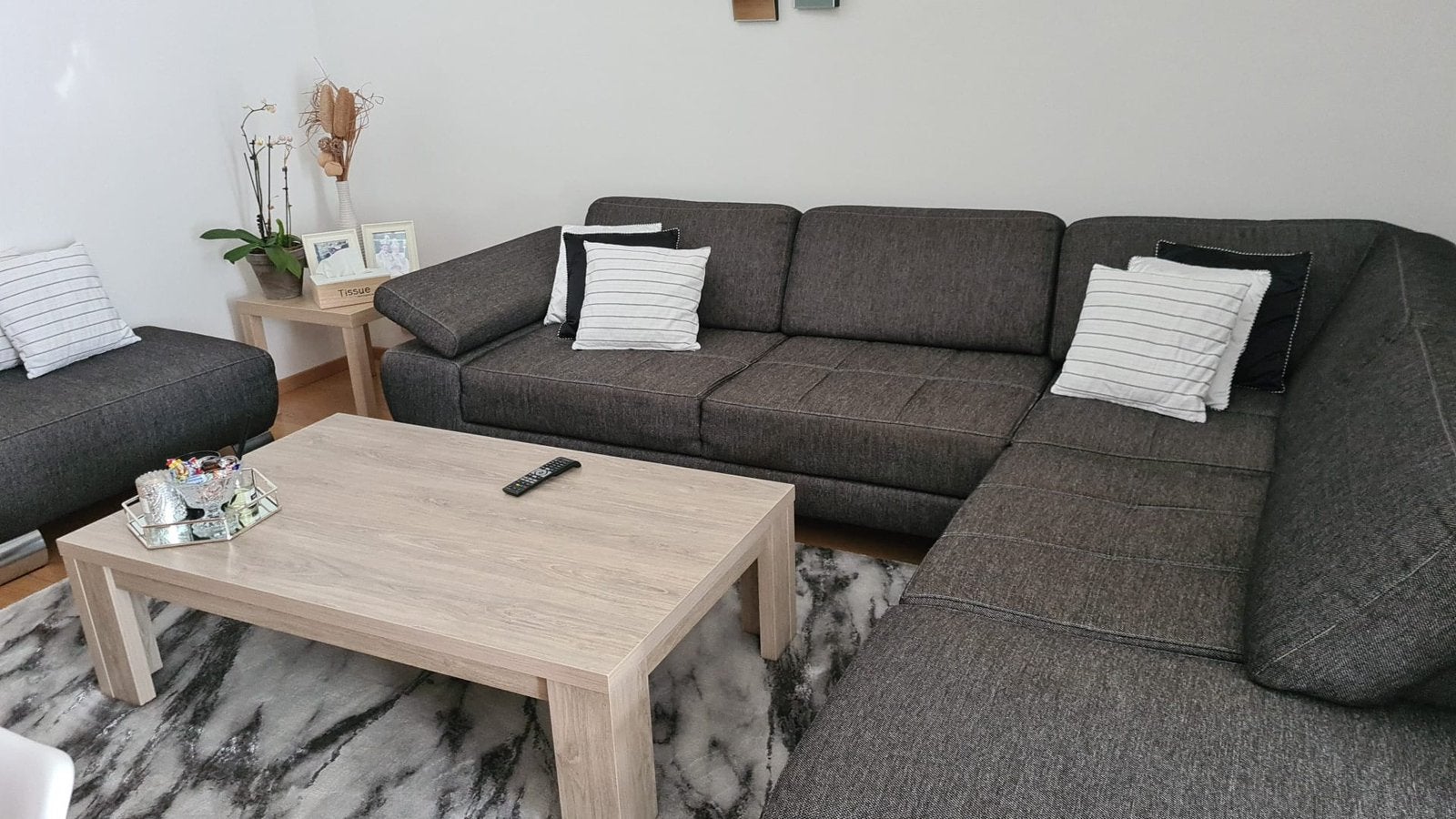 Salon & salle à manger modernes RENO Intérieur, Huis en Inrichting, Zetels | Complete zithoeken, Ophalen, Zo goed als nieuw, Hout