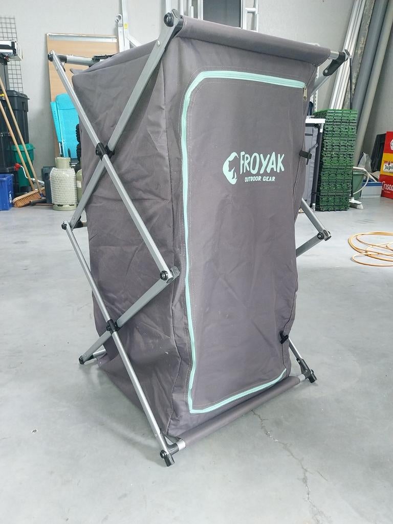 Keukenblokken, opbergkastjes, vouwstoelen, Caravans en Kamperen, Ophalen
