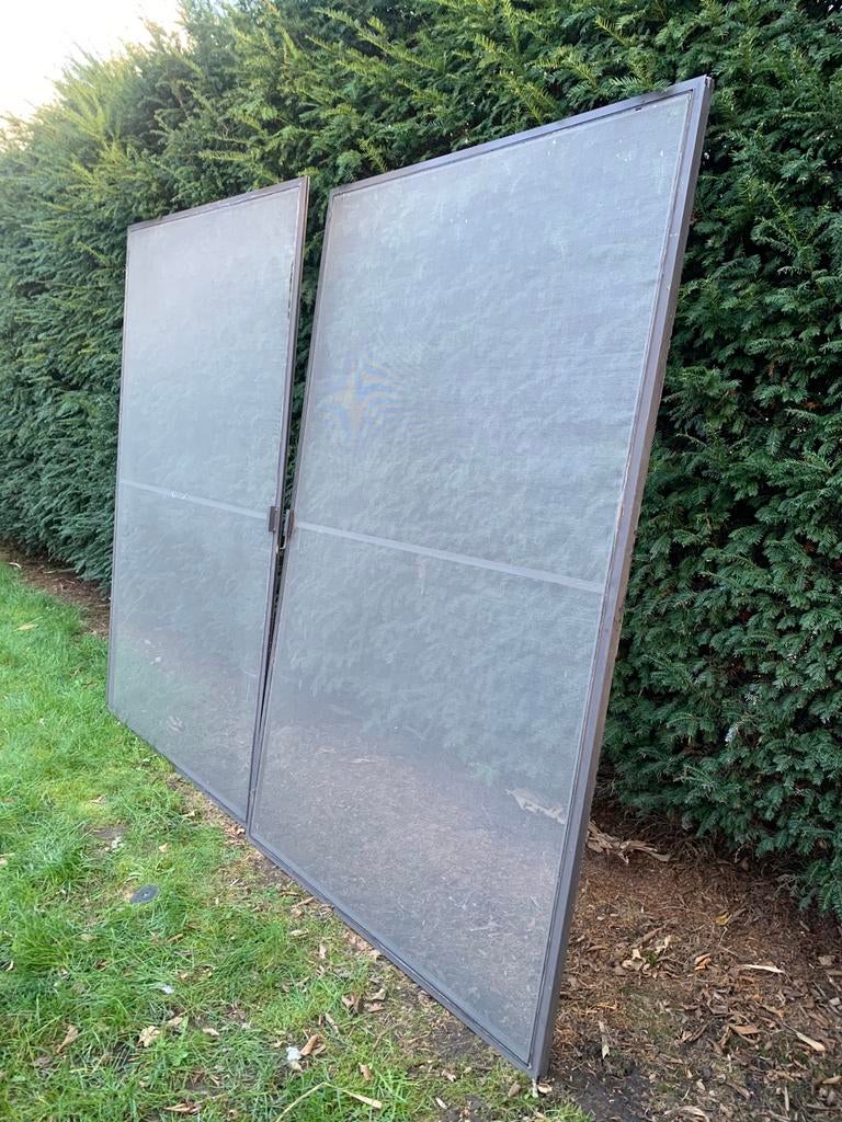 Vliegenraam, Ophalen, Zo goed als nieuw, Aluminium
