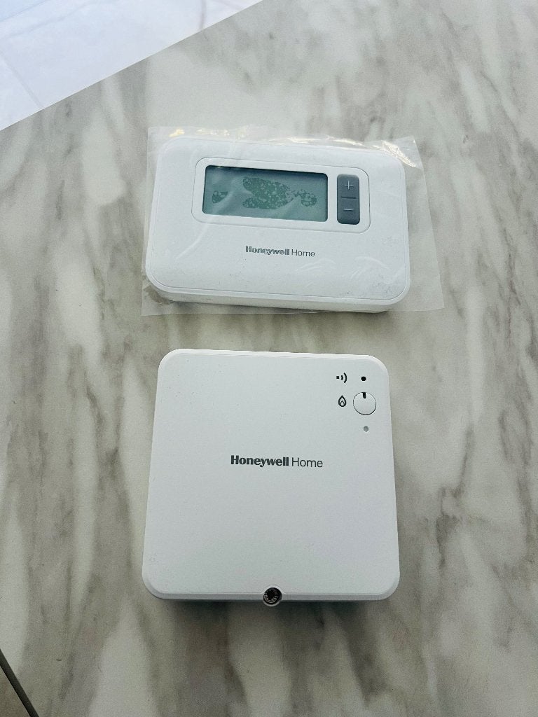 Thermostat Honeywell T3R sans Fil Nouveau, Bricolage & Construction, Enlèvement, Thermostat intelligent, Neuf
