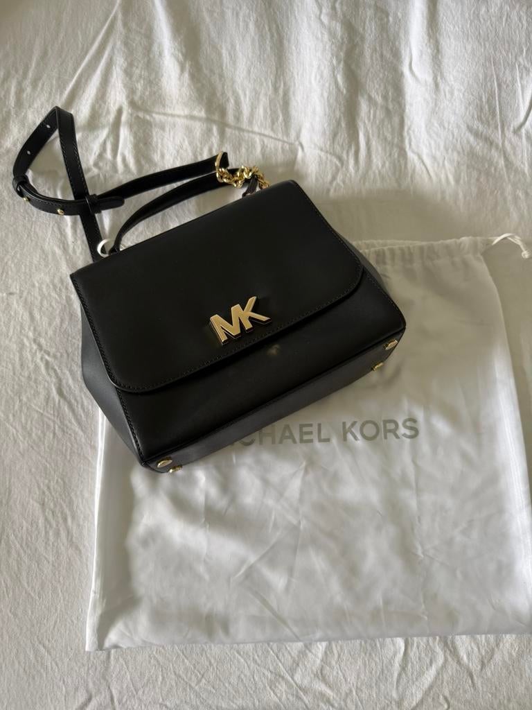 Sac à main Michael Kors noir avec sac à poussière, Enlèvement ou Envoi, Comme neuf, Noir, Sac à main