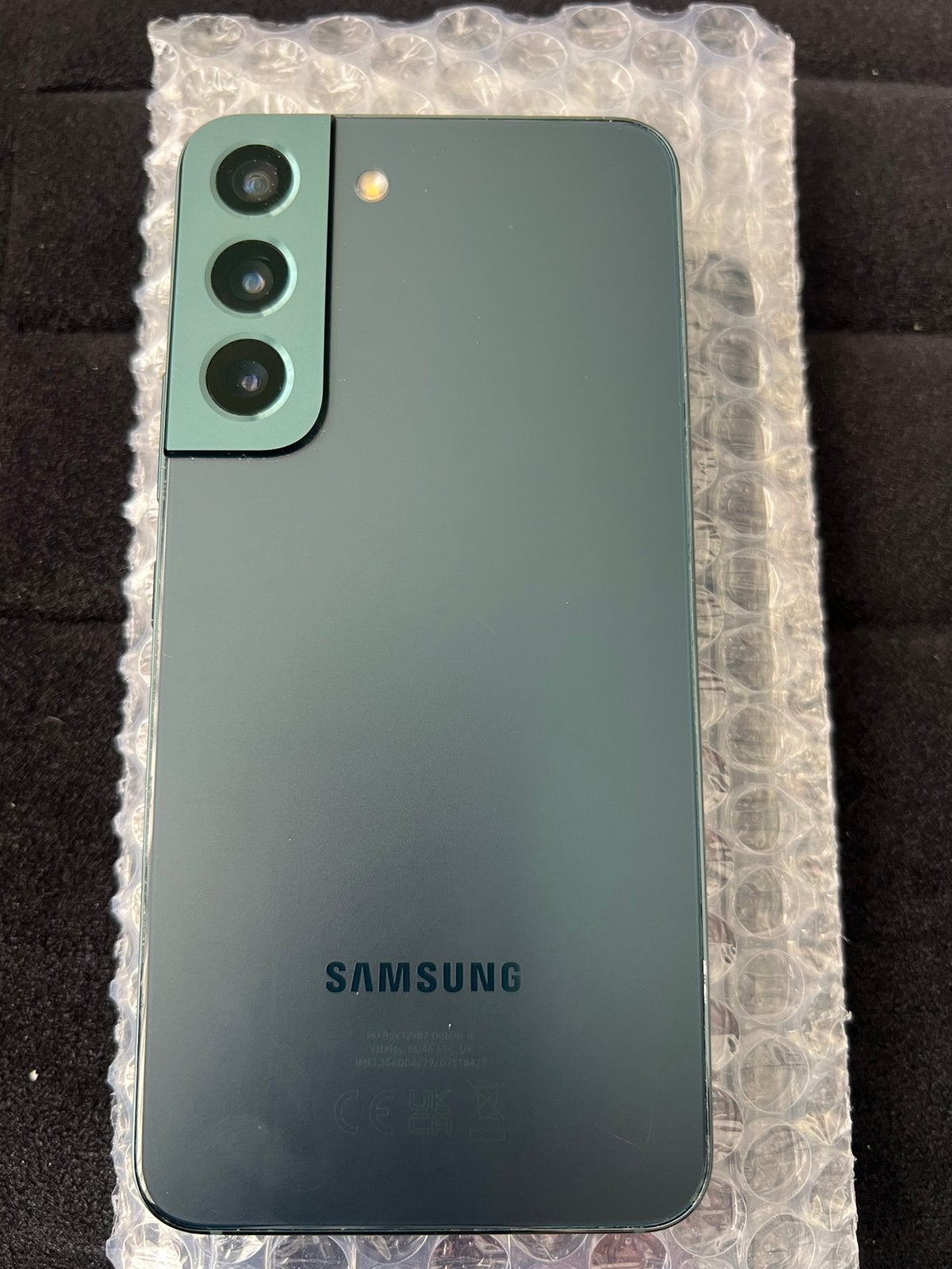 Te koop aangeboden: een Samsung Galaxy S22 met 256GB, Télécoms, 10 mégapixels ou plus, Enlèvement ou Envoi, Autres couleurs, Comme neuf